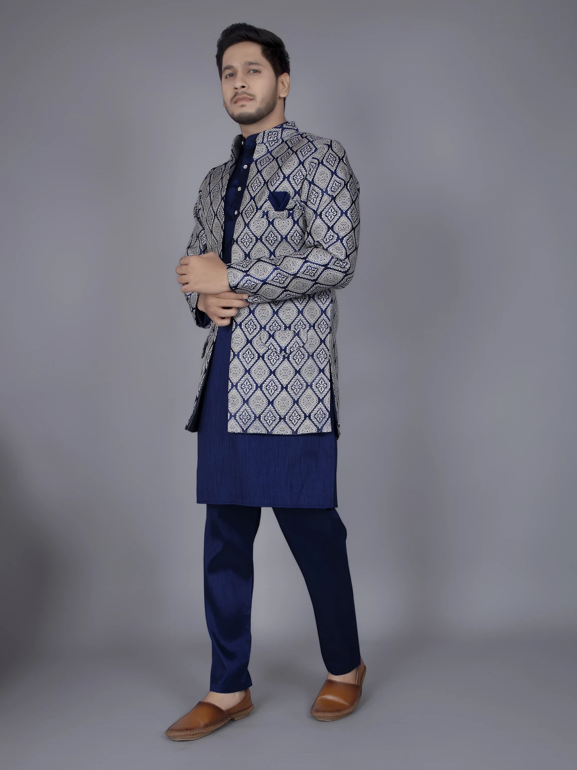 Men Jacquard Kurta Pyjama Ethnic Jacket Set